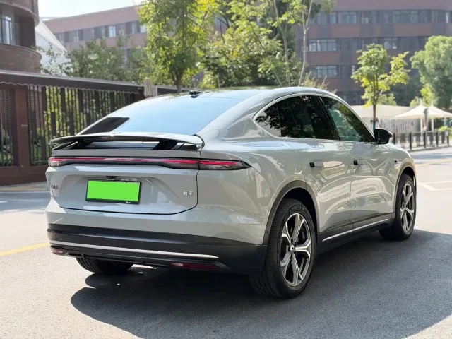Nio EC6 — Фото автомобиля 8