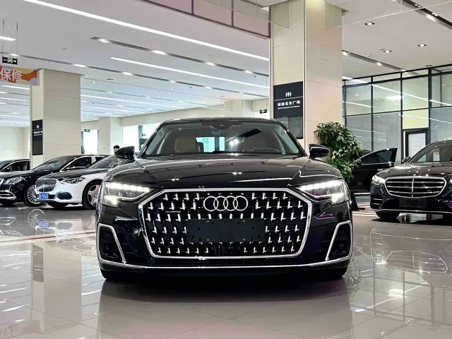 Audi A8 — Фото автомобиля 2