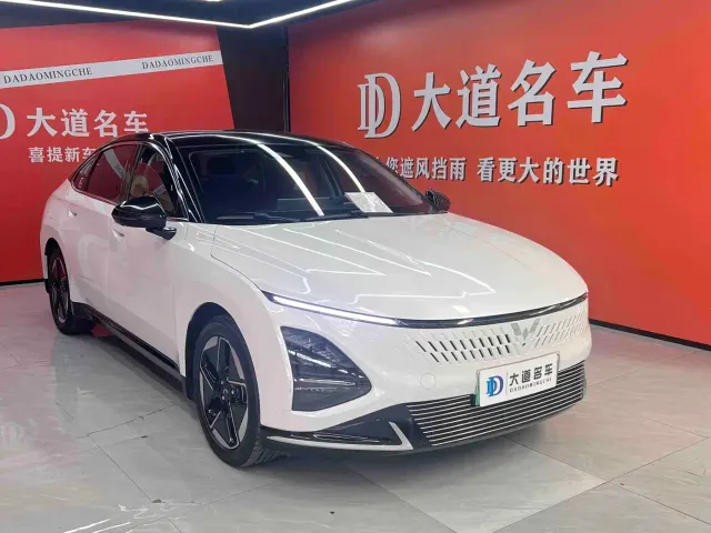 Wuling Starlight — Фото автомобиля 3