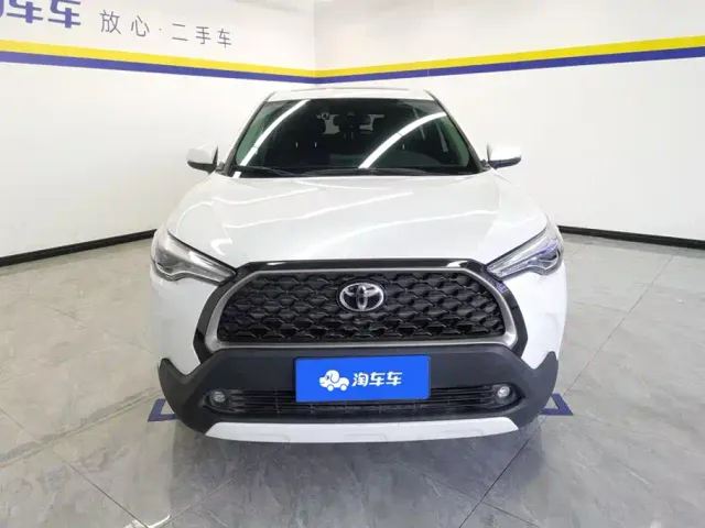 Toyota Corolla Cross — Фото автомобиля 2