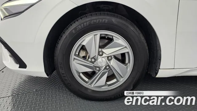 Hyundai Avante CN7 — Фото автомобиля 5