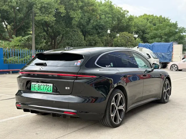 Nio ET5 Touring — Фото автомобиля 15