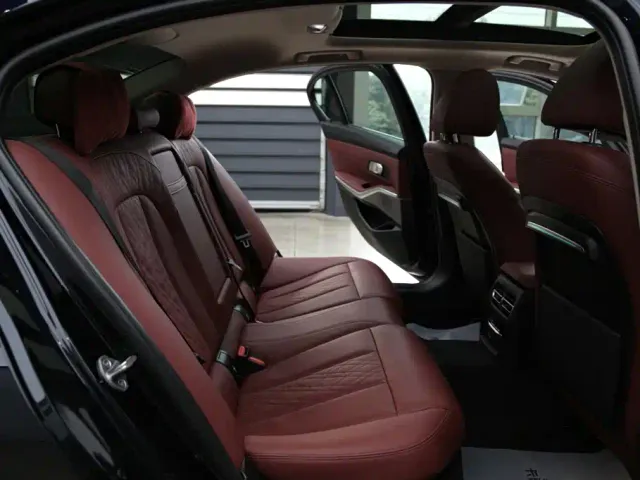 BMW 3 Series — Фото автомобиля 23