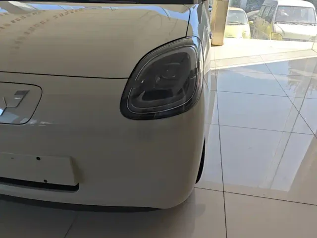 Wuling Hongguang Mini EV — Фото автомобиля 23