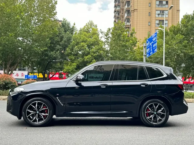 BMW X3 — Фото автомобиля 3