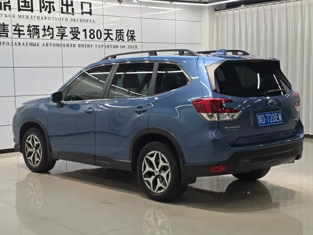 Subaru Forester — Фото автомобиля 4