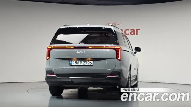 Kia Carnival — Фото автомобиля 4