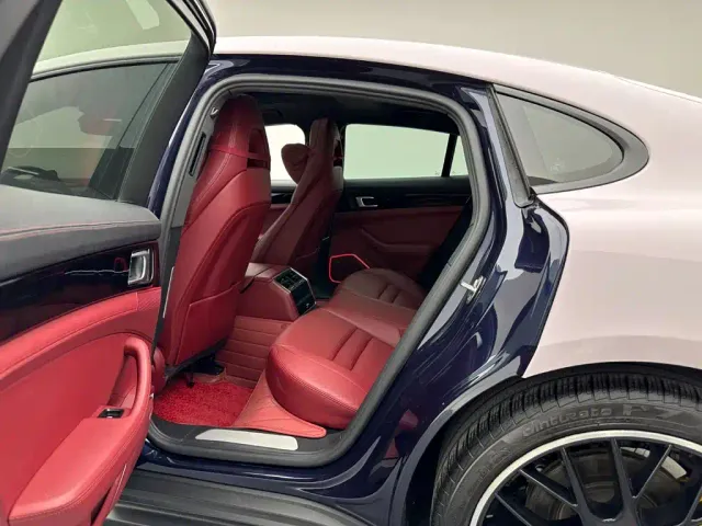 Porsche Panamera — Фото автомобиля 18