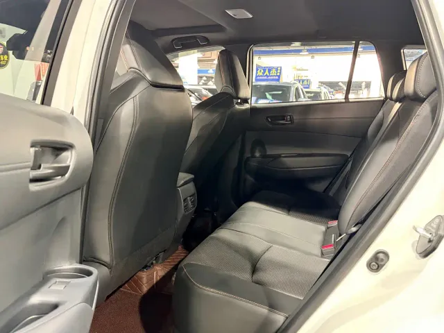 Toyota Corolla Cross — Фото автомобиля 6