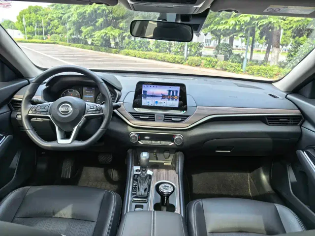 Nissan Teana — Фото автомобиля 13