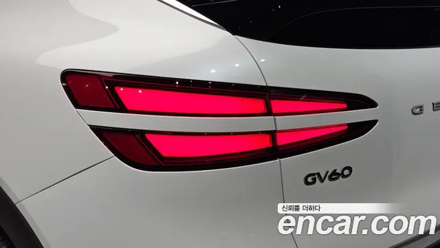 Genesis GV60 — Фото автомобиля 8