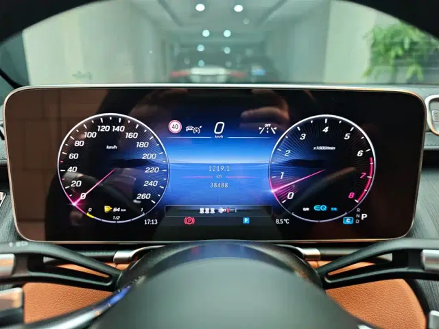 Mercedes-Benz S-Class — Фото автомобиля 10