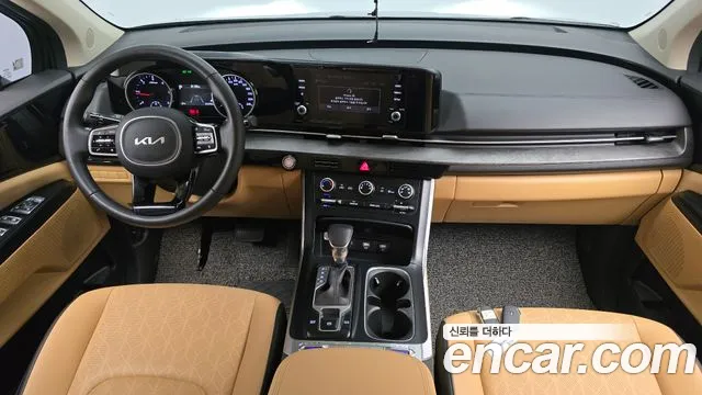 Kia Carnival Generation 4 — Фото автомобиля 7