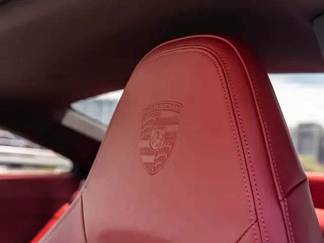 Porsche 911 — Фото автомобиля 14