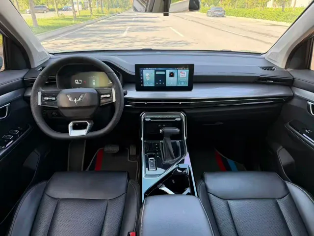 Wuling Asta — Фото автомобиля 7