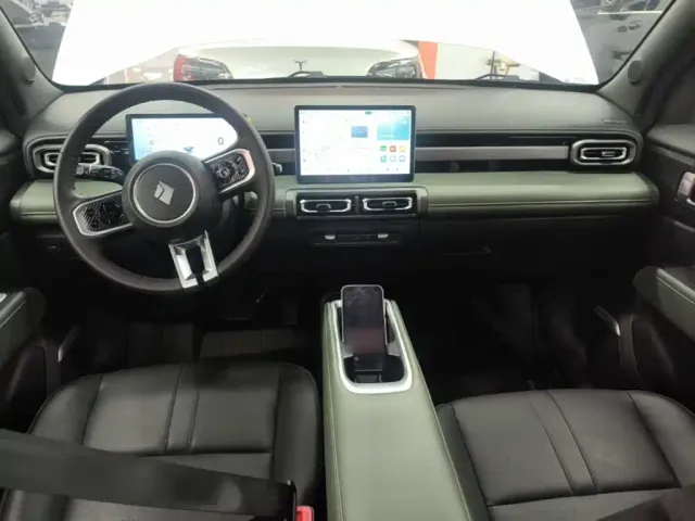 Baojun Yep Plus — Фото автомобиля 9