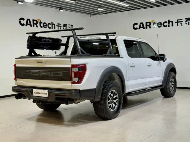 Ford F-150 Raptor — Фото автомобиля 4