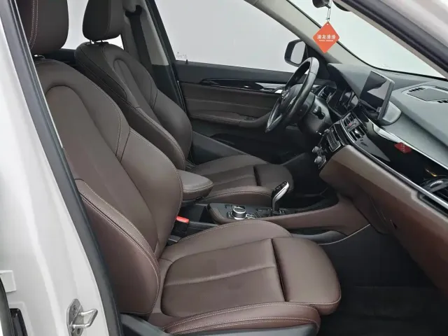 BMW X1 — Фото автомобиля 9