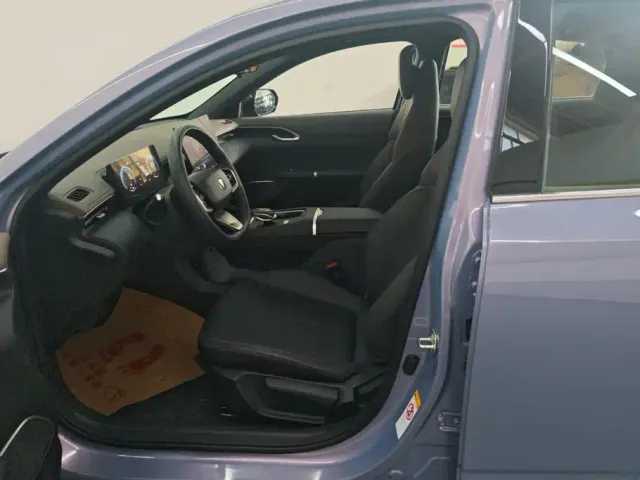 Changan Eado — Фото автомобиля 9