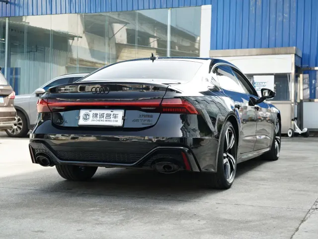 Audi A7L — Фото автомобиля 9
