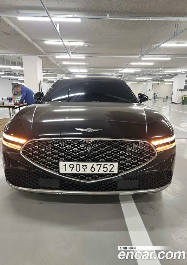 Фотография автомобиля — Genesis G90 RS4