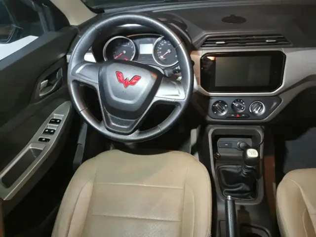 Wuling Hongguang — Фото автомобиля 2