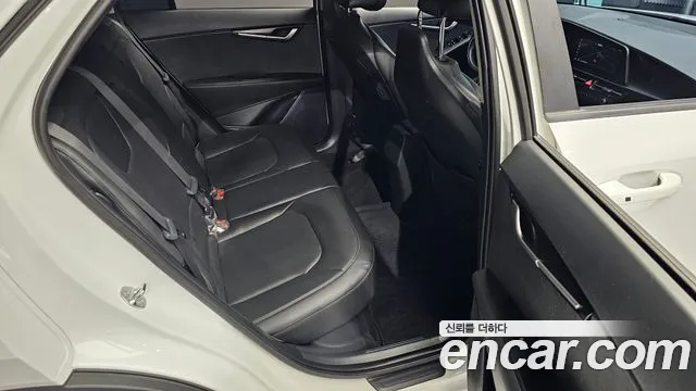 Kia Niro The All New Niro Trendy — Фото автомобиля 11