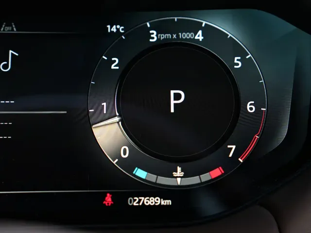 Land Rover Range Rover — Фото автомобиля 28