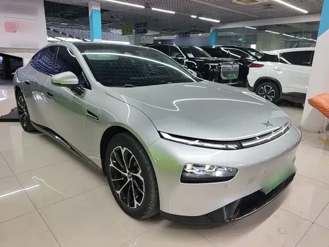 Xpeng P7 — Фото автомобиля 3