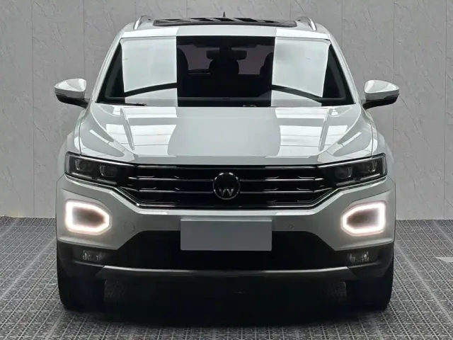 Volkswagen T-Roc — Фото автомобиля 2