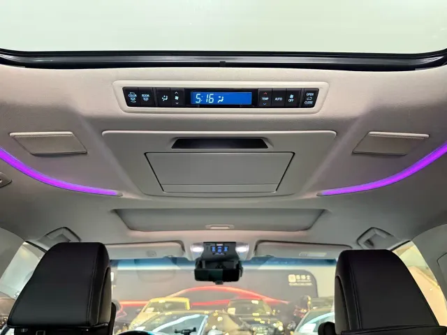 Toyota Vellfire — Фото автомобиля 14