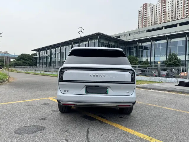 ZEEKR Zeekr 9X 2025 model Ultra Edition 70kWh — Фото автомобиля 23