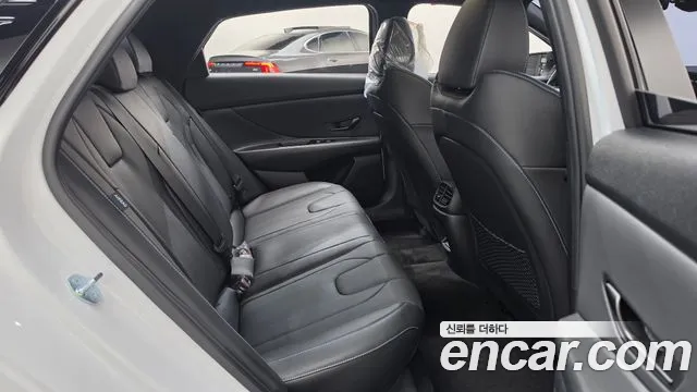 Hyundai Avante CN7 — Фото автомобиля 17