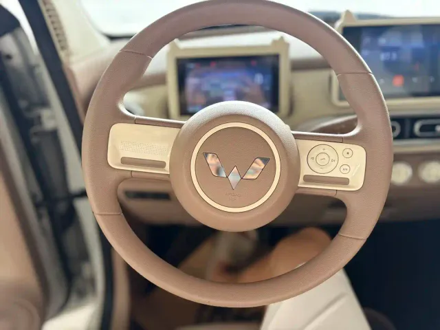 Wuling Hongguang Mini EV — Фото автомобиля 9