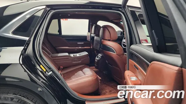 Genesis G90 Бензин 3.5 турбо AWD — Фото автомобиля 12