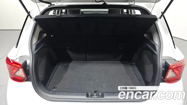 Hyundai Venue Venue 1.6 Modern Plus — Фото автомобиля 17