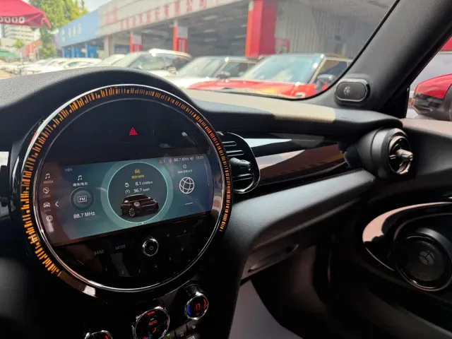 MINI Hatch — Фото автомобиля 16