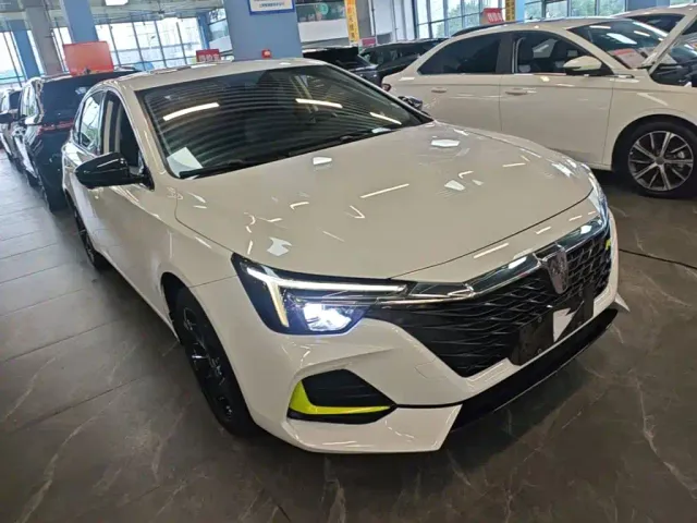 Roewe i6 MAX — Фото автомобиля 3