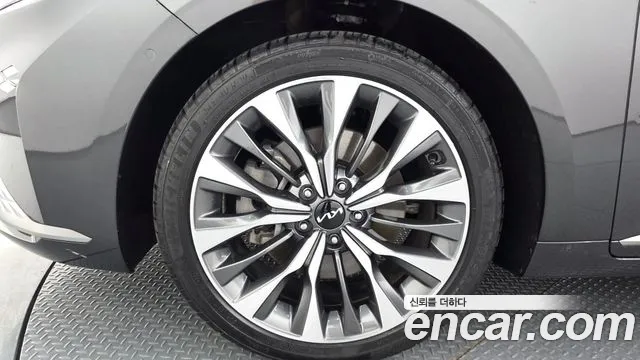 Kia K8 2.5 Бензин 2WD — Фото автомобиля 4