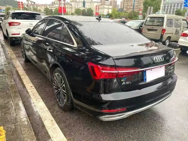 Audi A6L — Фото автомобиля 5