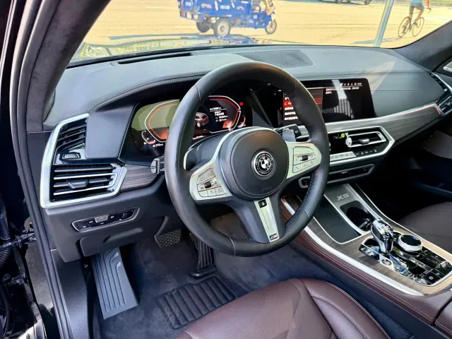 BMW X5 — Фото автомобиля 8