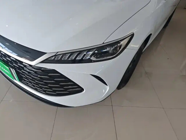 BYD Qin PLUS — Фото автомобиля 23