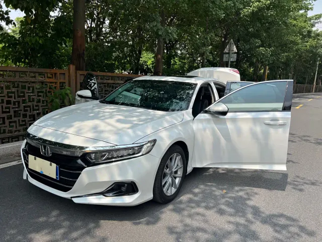 Honda Accord — Фото автомобиля 22