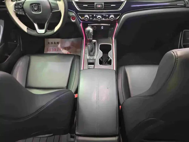 Honda Accord — Фото автомобиля 14