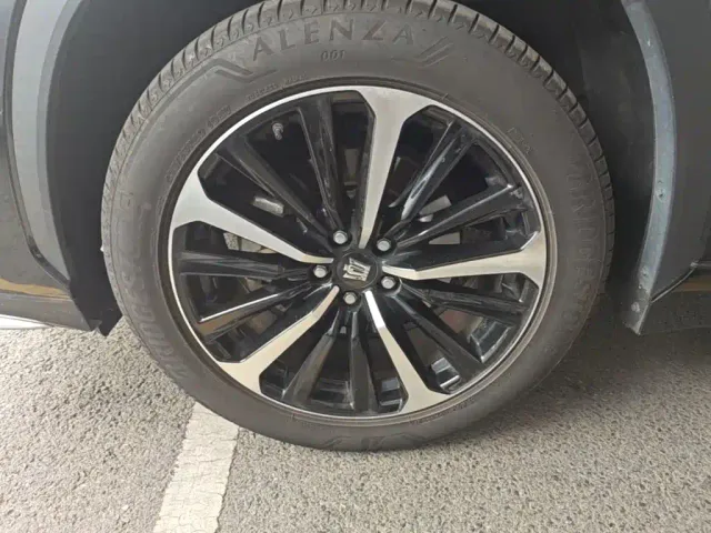 Toyota Crown Kluger 2021 2.5L HEV 4WD Premium — Фото автомобиля 22