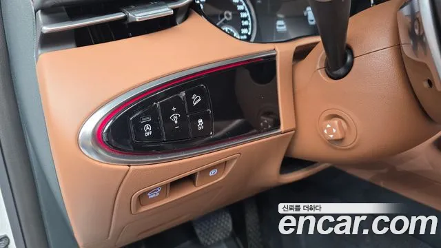 Genesis GV70 — Фото автомобиля 16