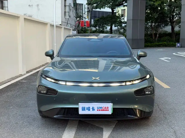 Xpeng P7 — Фото автомобиля 2