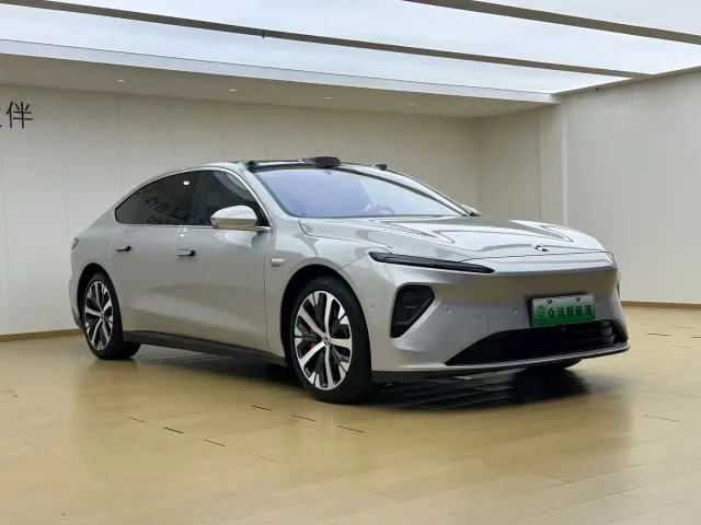 NIO NIO ET7 2022 100kWh Launch Edition — Фото автомобиля 3