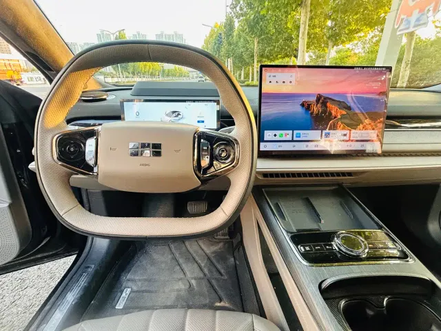 Geely Galaxy Xingyao 8 — Фото автомобиля 7
