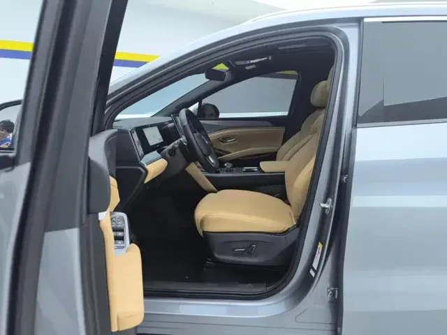 BYD Song L DM-i — Фото автомобиля 9